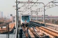 25Hz轨道电路高频开关电源的研究