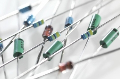 三极管开关原理与场效应管开关原理